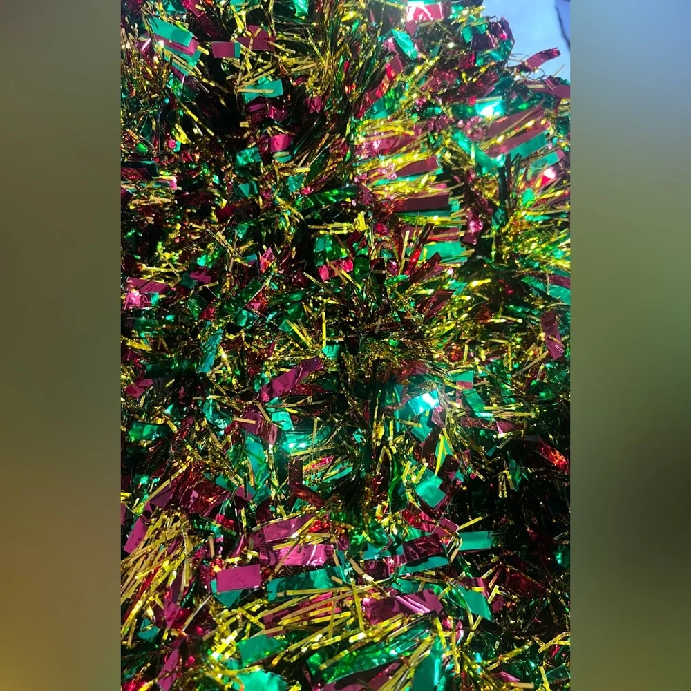 Christmas Holiday Multicolor Garland Decoration 30ft In Length Red,Green,Gold